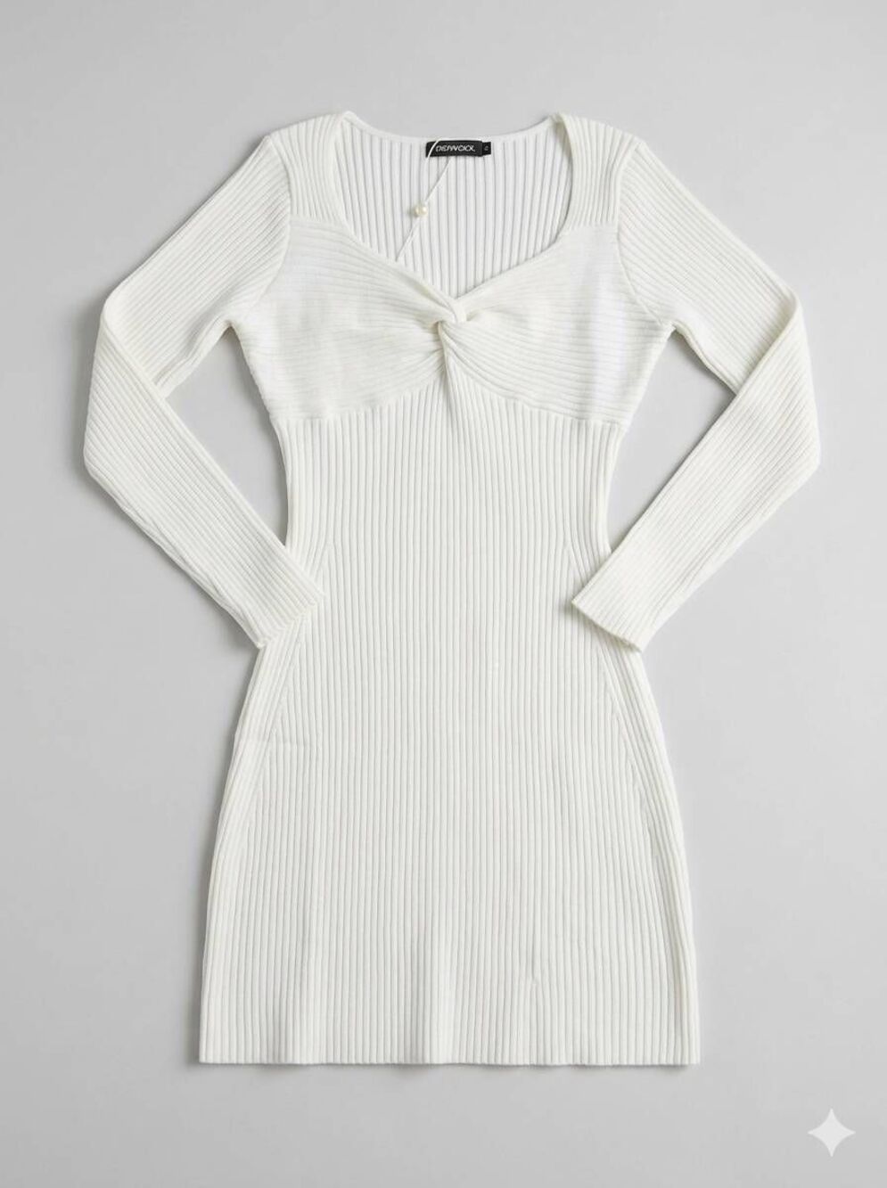 🔸️NWT White Ribbed Twisted Vneck Long Sleeve Sweater Dress Medium
